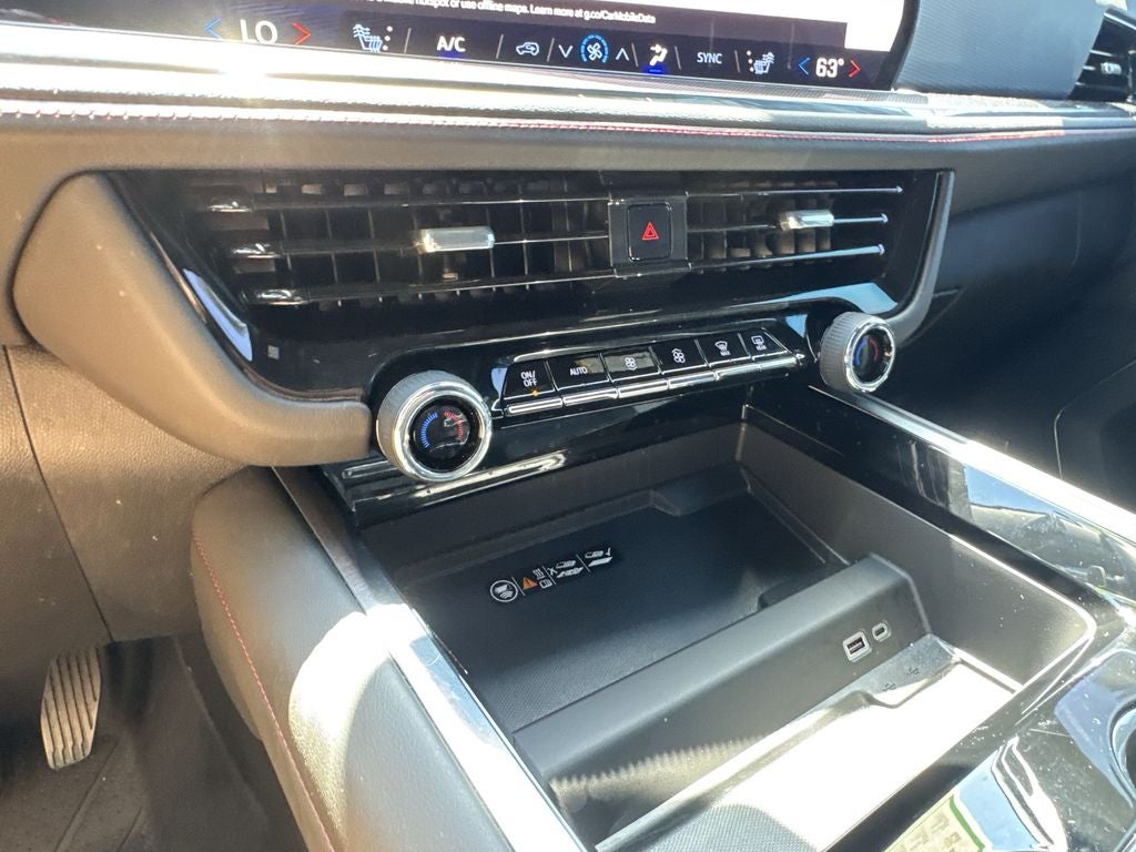 2025 Chevrolet Tahoe RST