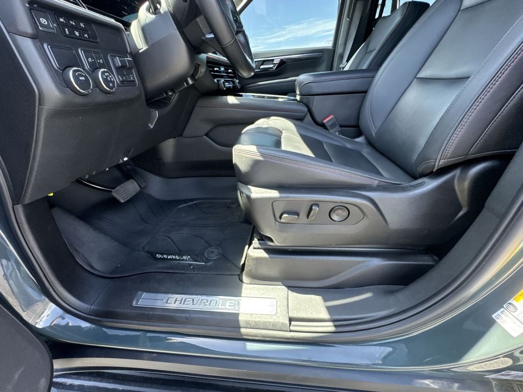 2025 Chevrolet Tahoe RST