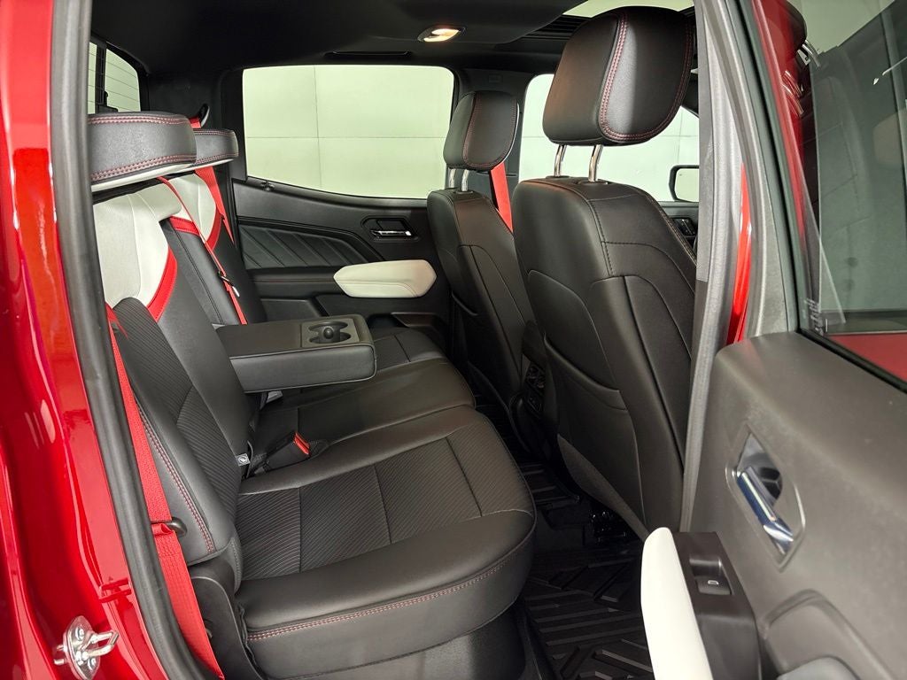 2025 GMC Canyon AT4X