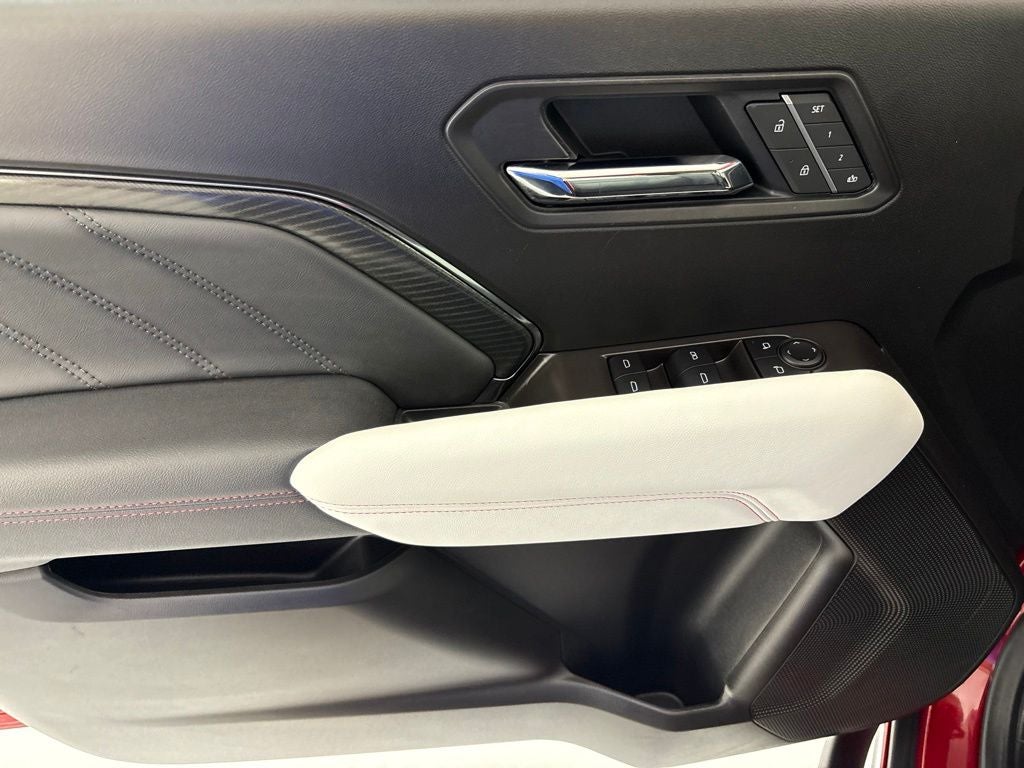 2025 GMC Canyon AT4X