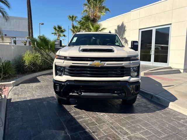 2026 Chevrolet Silverado 2500HD Custom