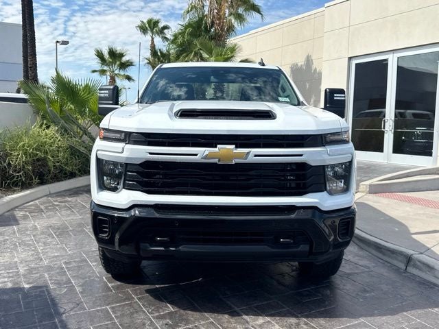 2026 Chevrolet Silverado 2500HD Custom