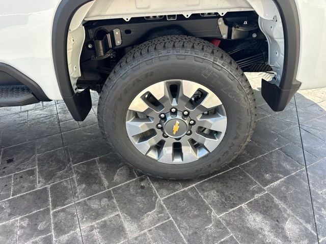 2026 Chevrolet Silverado 2500HD Custom