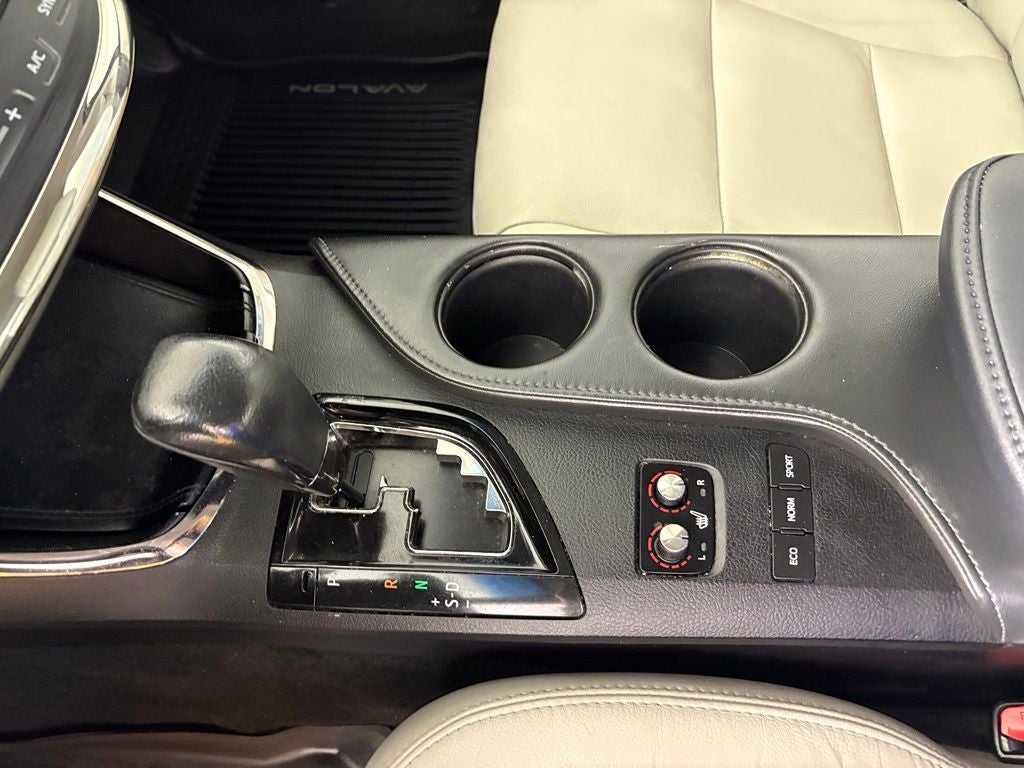 2018 Toyota Avalon XLE