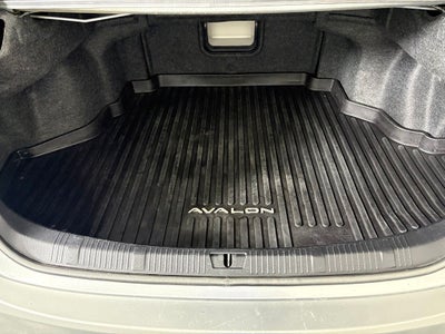 2018 Toyota Avalon XLE