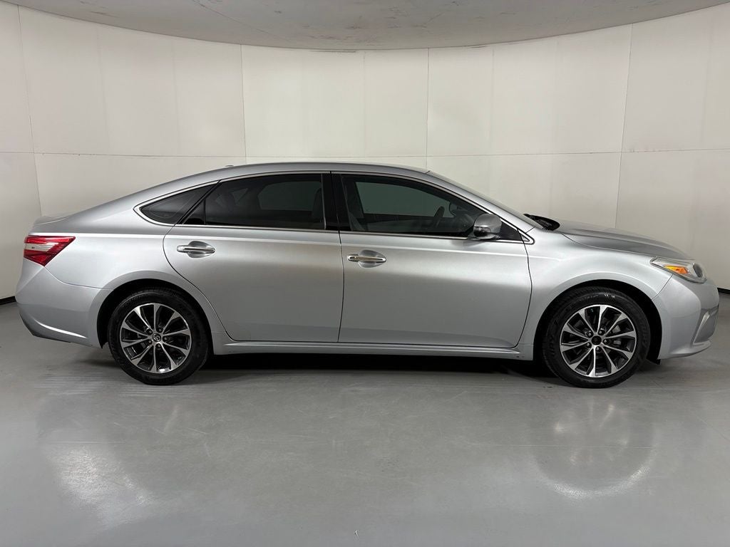 2018 Toyota Avalon XLE