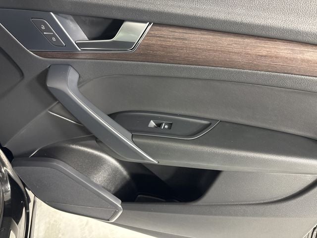 2023 Audi Q5 40 Premium quattro
