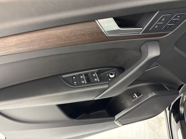 2023 Audi Q5 40 Premium quattro
