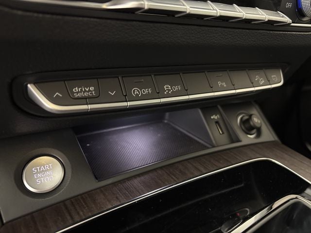 2023 Audi Q5 40 Premium quattro